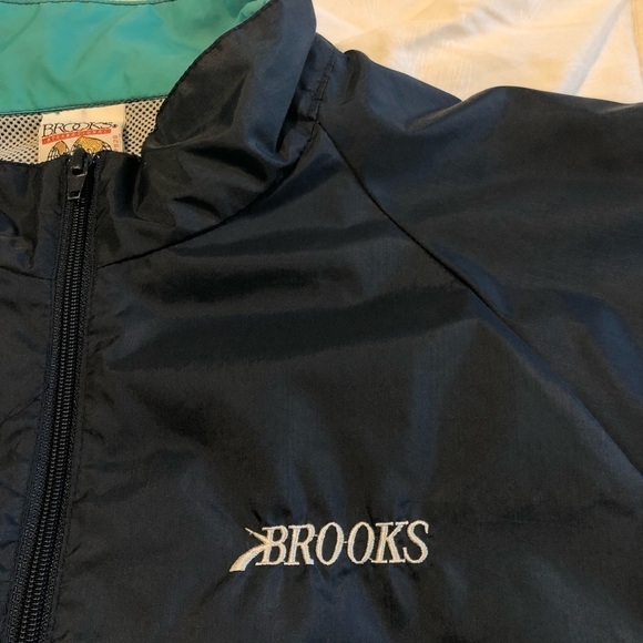 𝅺Vintage Brooks Windbreaker Nylon - Picture 5 of 7